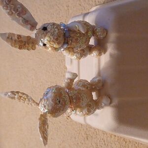 Free 🐰 Bunnies Sequins Decor